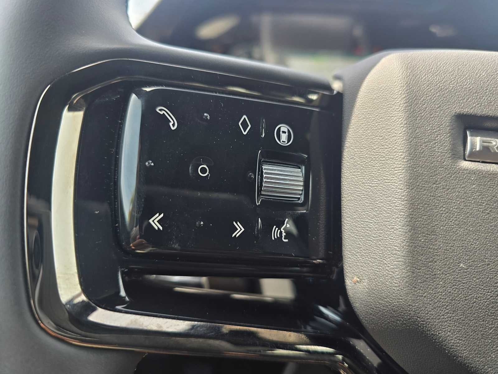 2026 Land Rover Range Rover Evoque Dynamic SE
