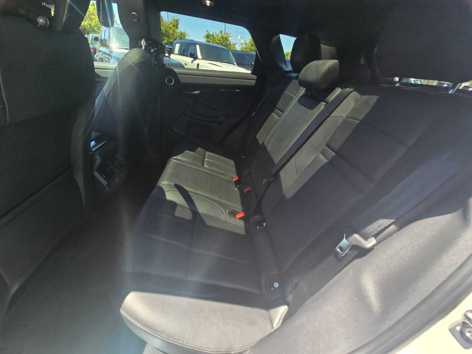 2026 Land Rover Range Rover Evoque Dynamic SE