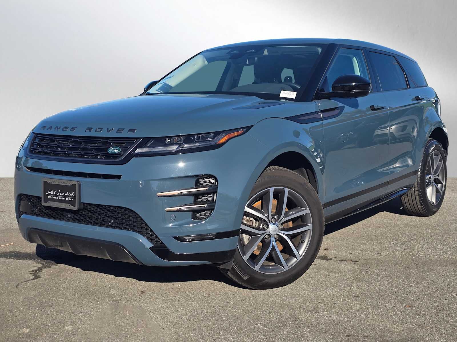 2025 Land Rover Range Rover Evoque Dynamic SE