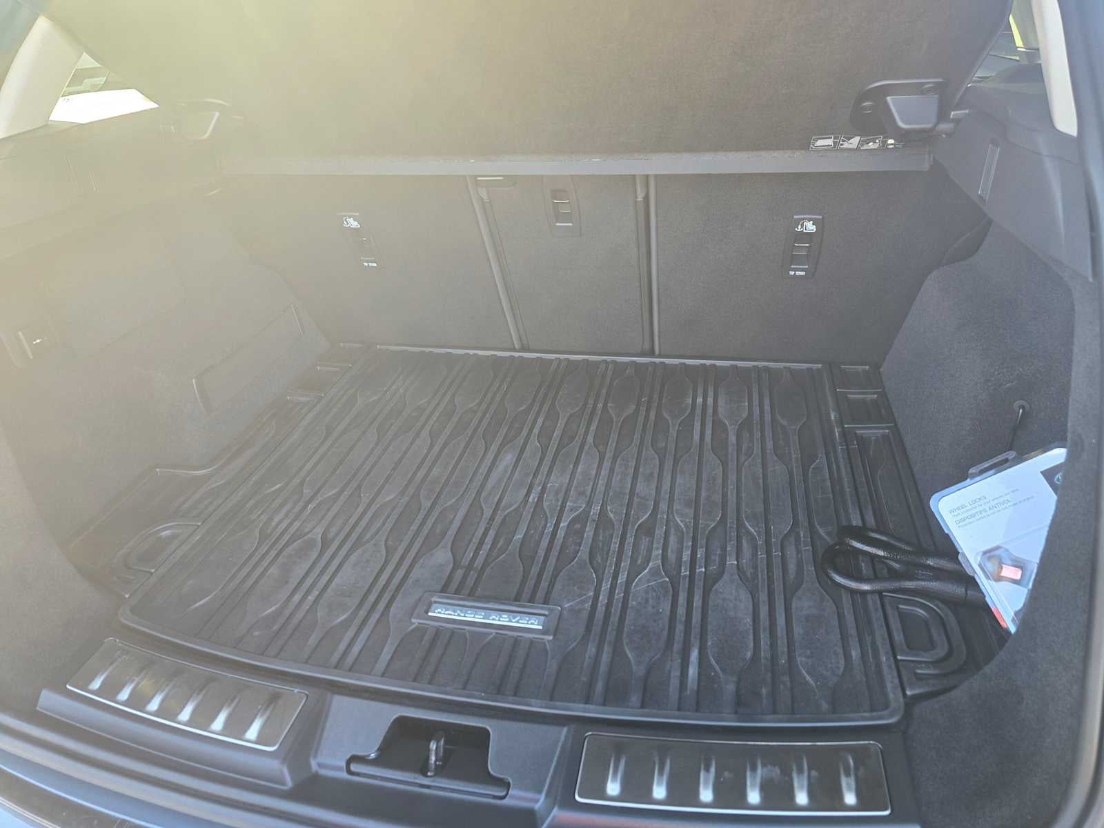 2025 Land Rover Range Rover Evoque Dynamic SE