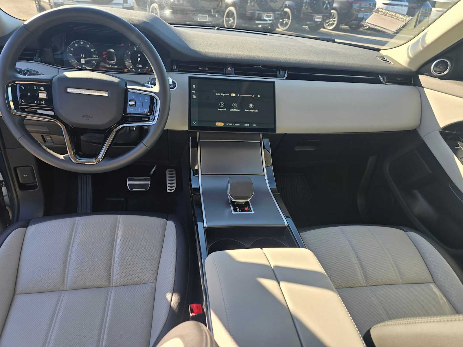 2025 Land Rover Range Rover Evoque Dynamic SE