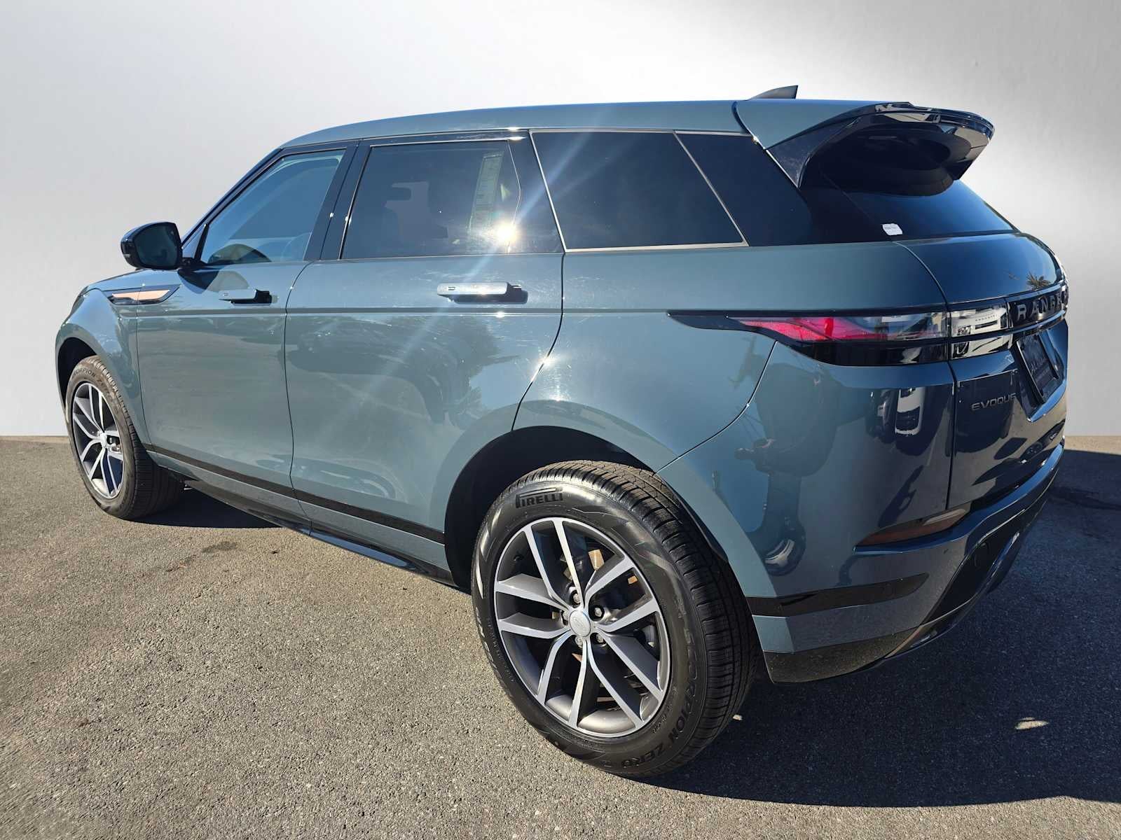 2025 Land Rover Range Rover Evoque Dynamic SE