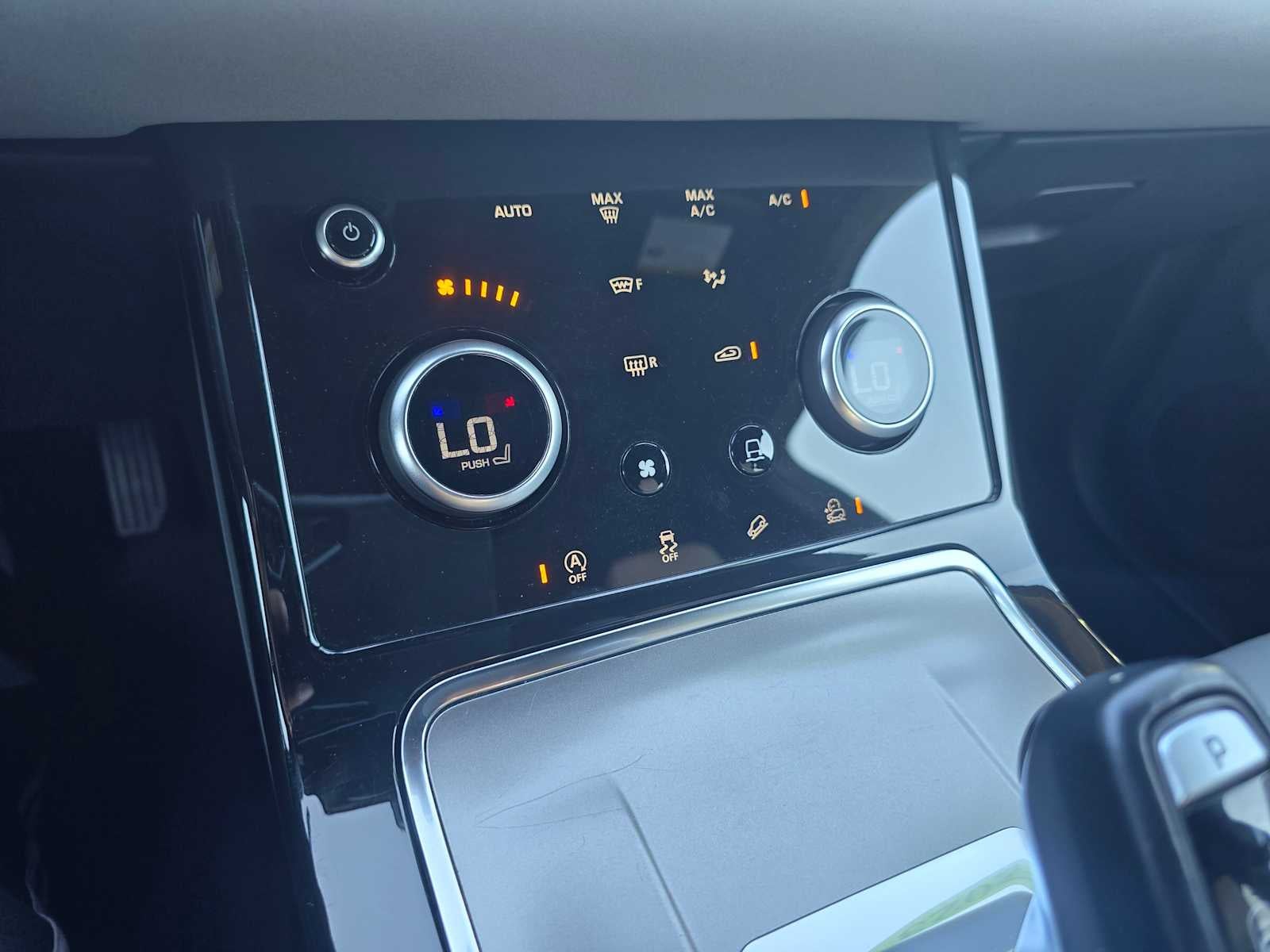 2023 Land Rover Range Rover Evoque SE