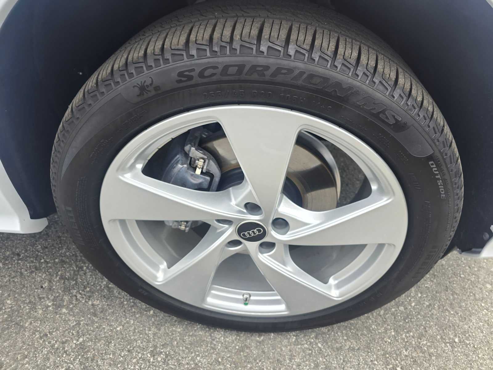 2025 Audi New Q5 Premium Plus