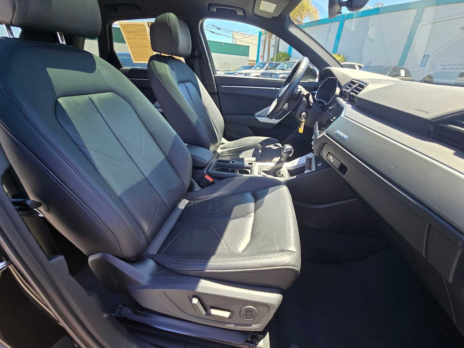 2025 Audi Q3 S line Premium