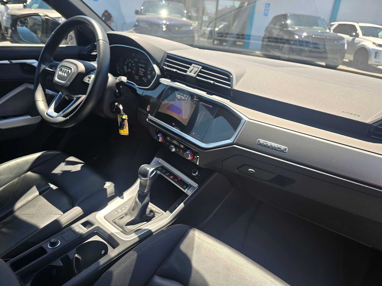 2025 Audi Q3 S line Premium