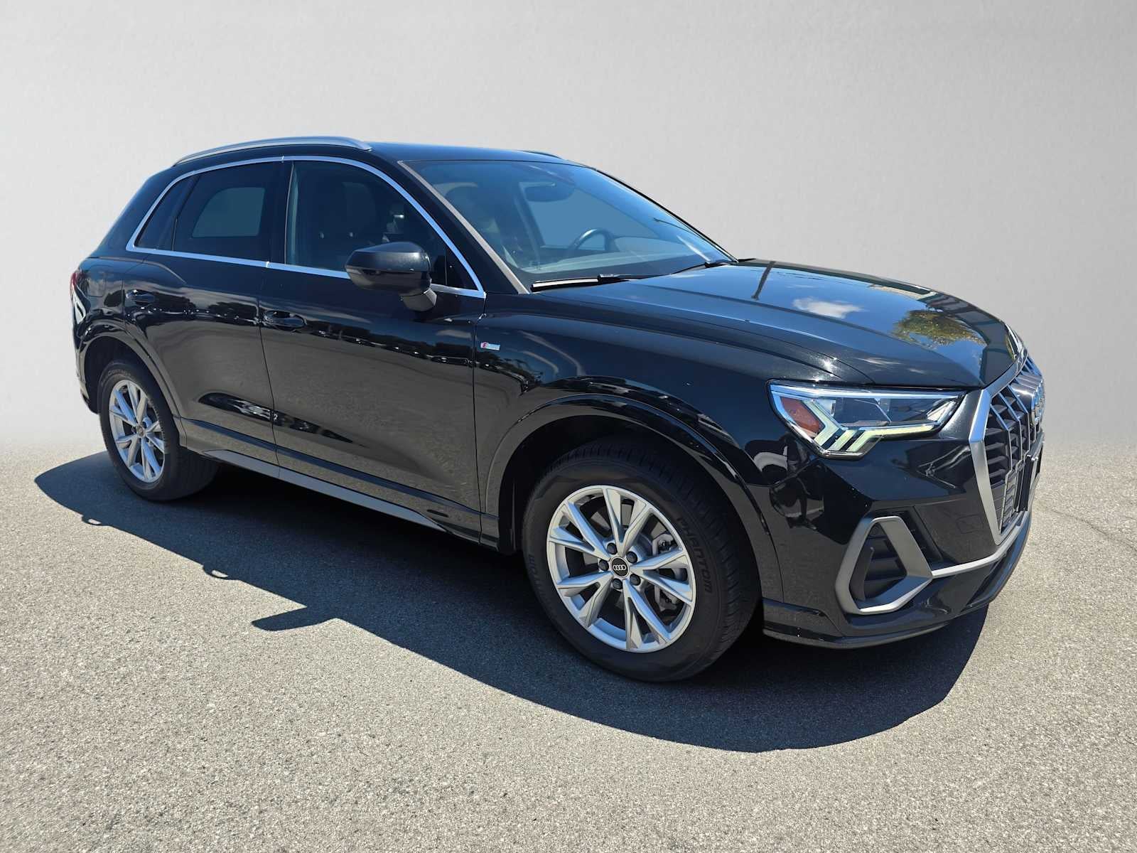 2025 Audi Q3 S line Premium