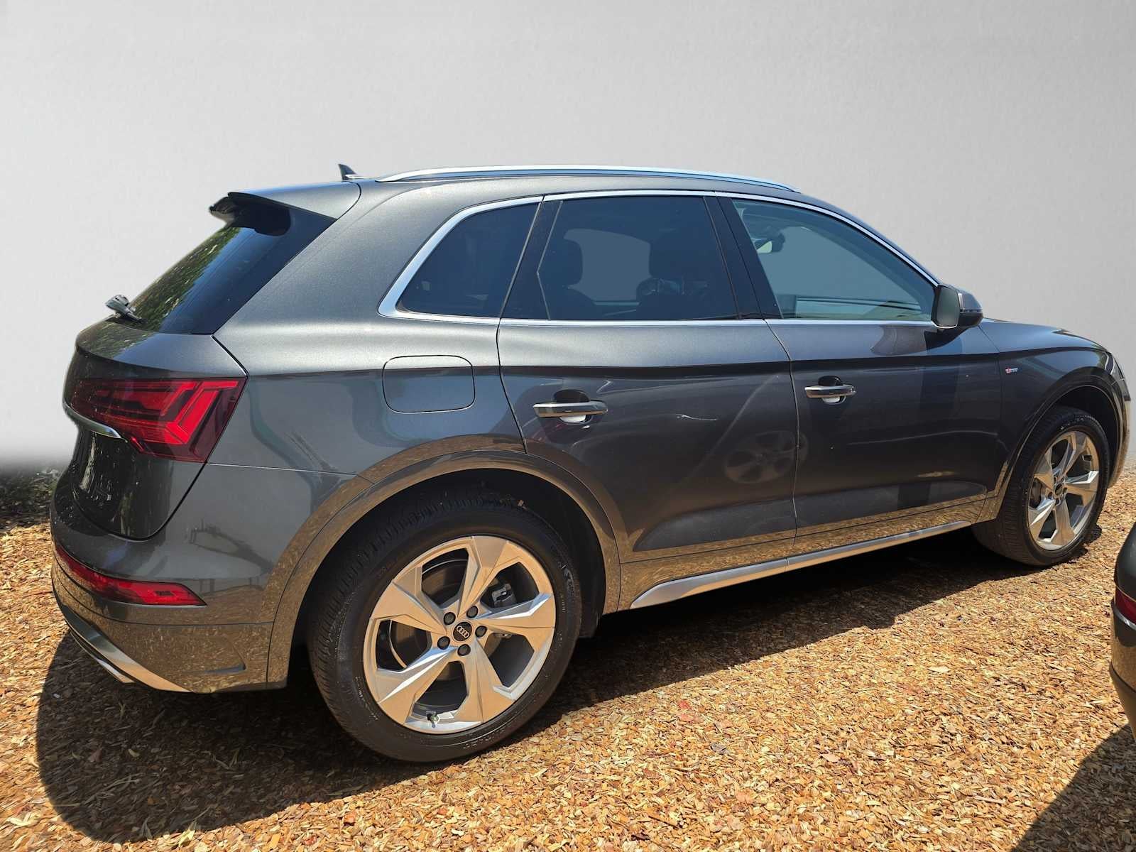 2023 Audi Q5 S line Premium Plus
