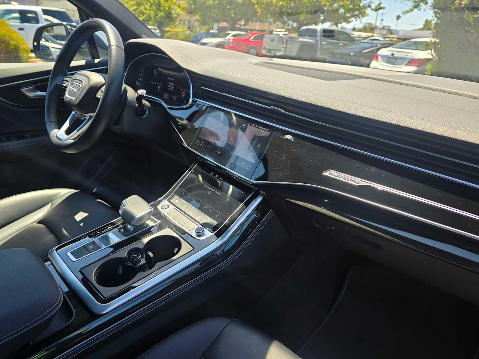 2025 Audi Q7 Premium Plus