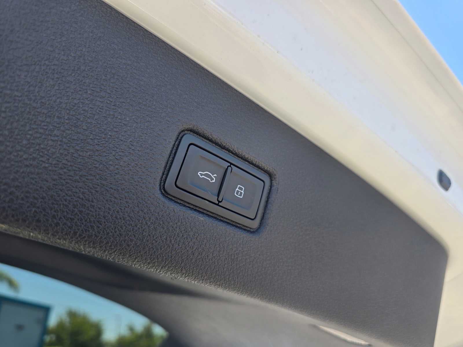 2023 Audi Q7 Premium Plus