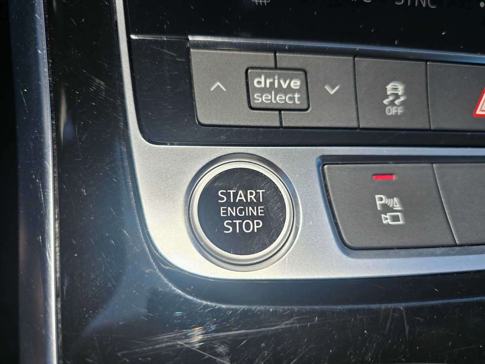 2023 Audi Q7 Premium Plus