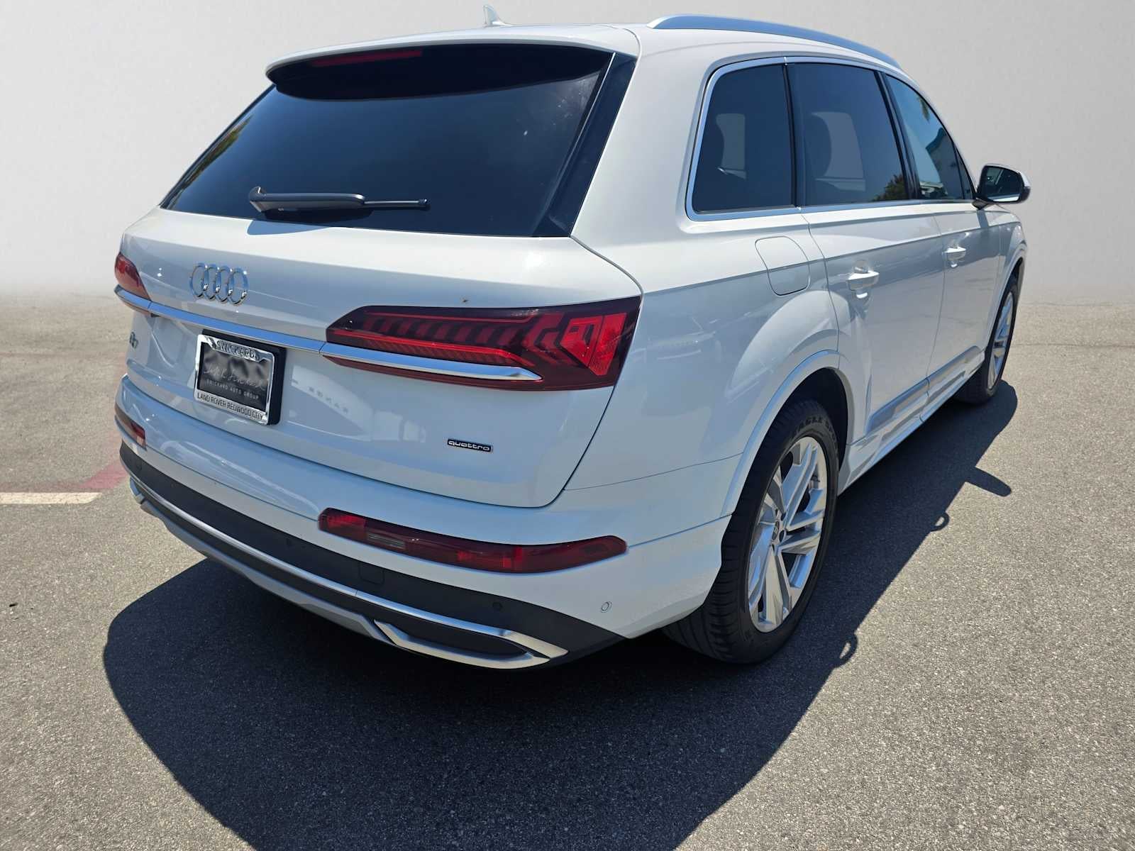 2023 Audi Q7 Premium Plus