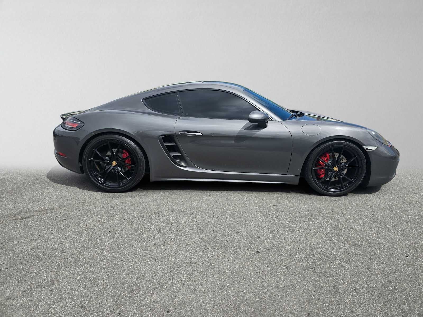 2017 Porsche 718 Cayman S
