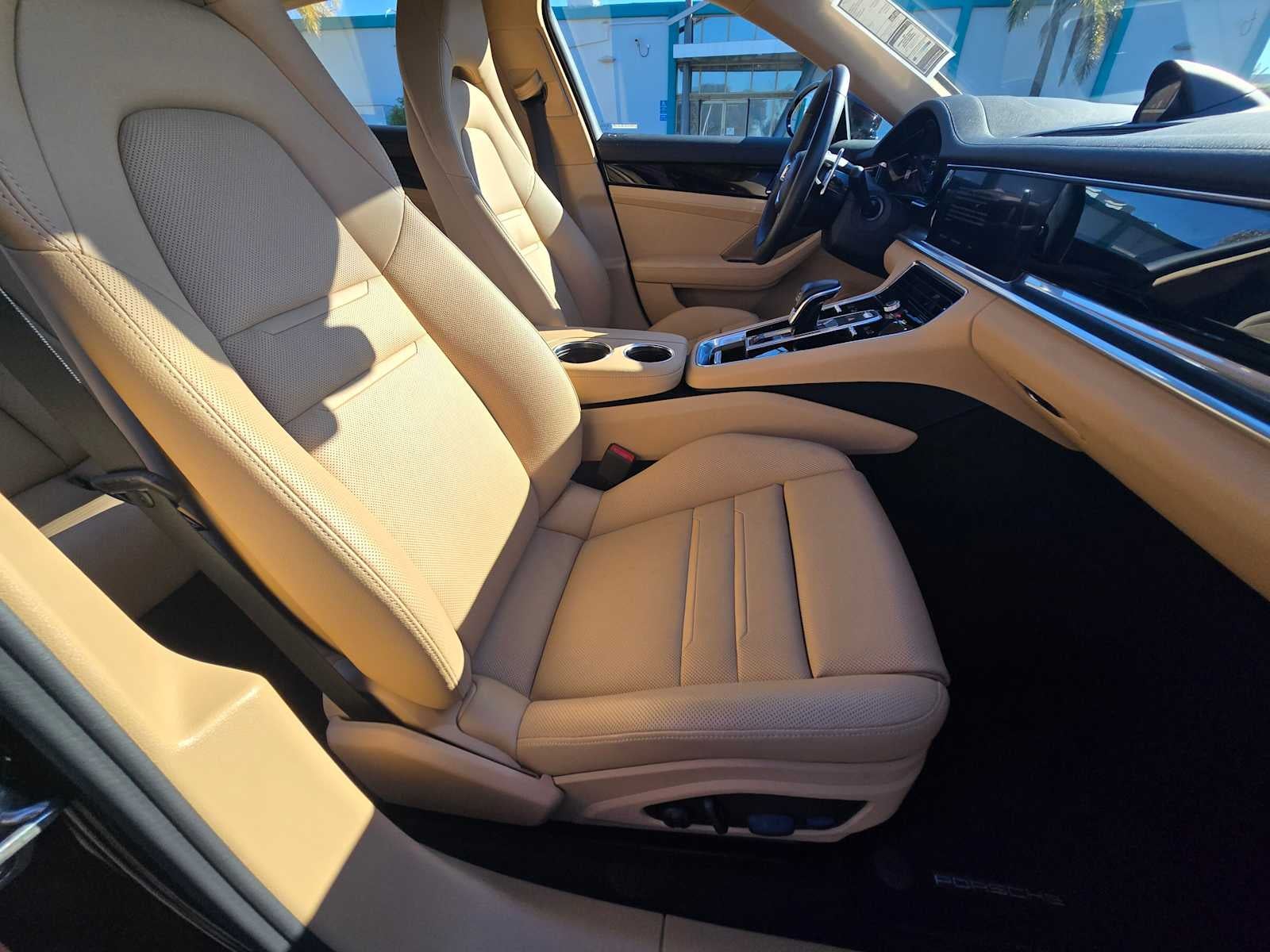 2023 Porsche Panamera 4