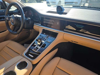 2023 Porsche Panamera 4
