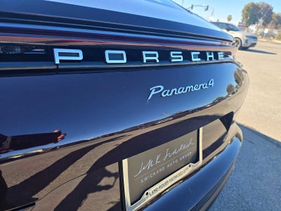 2023 Porsche Panamera 4