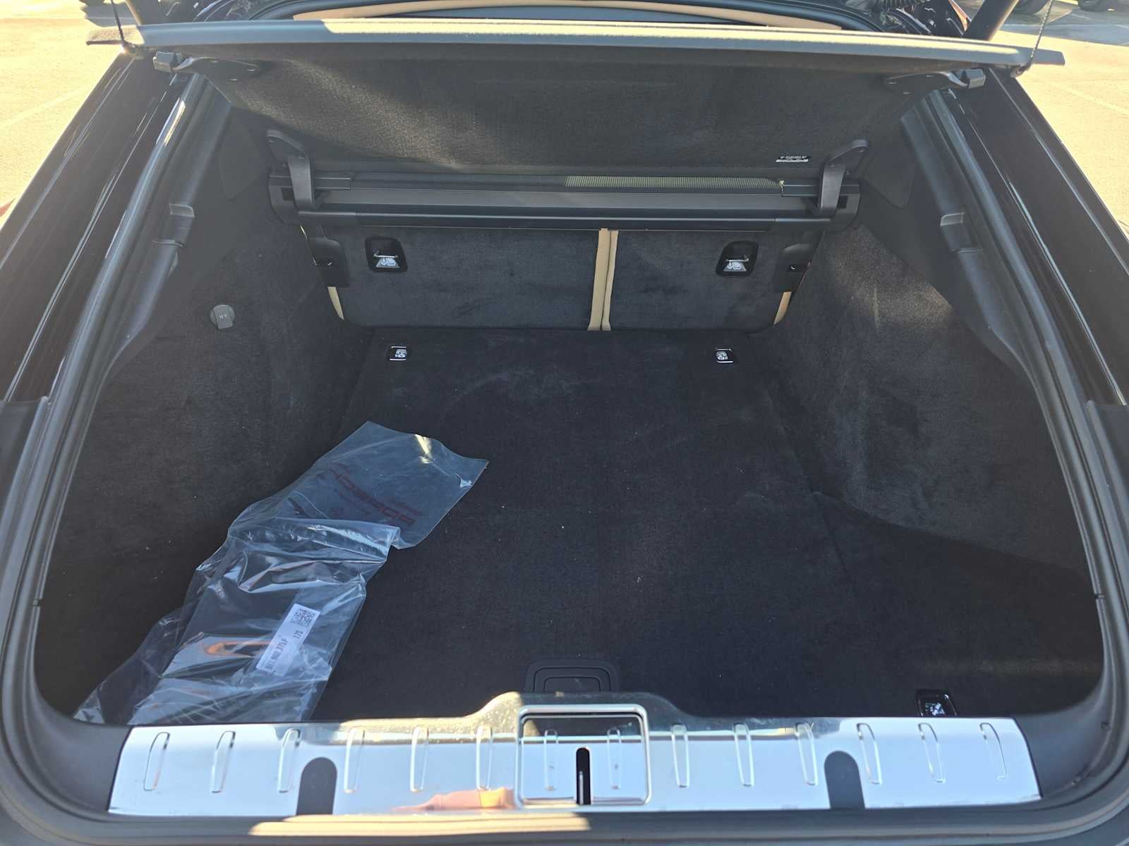 2023 Porsche Panamera 4