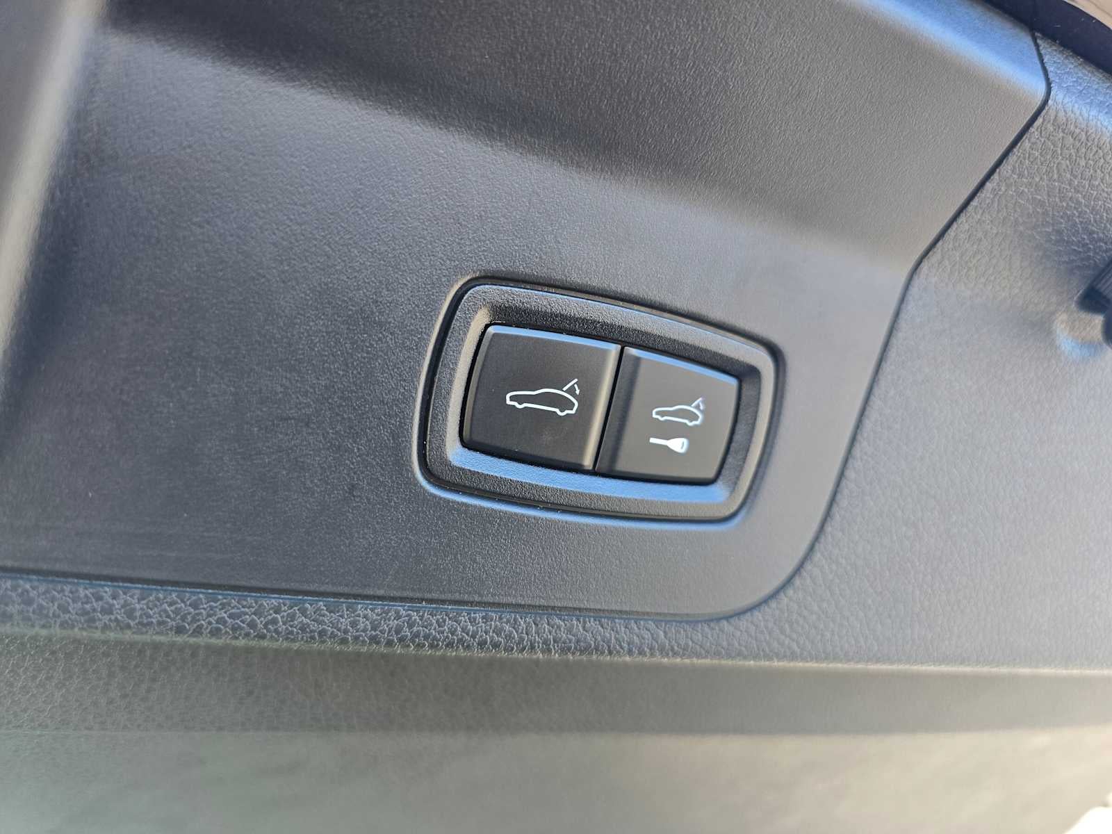 2023 Porsche Panamera 4