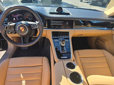 2023 Porsche Panamera 4