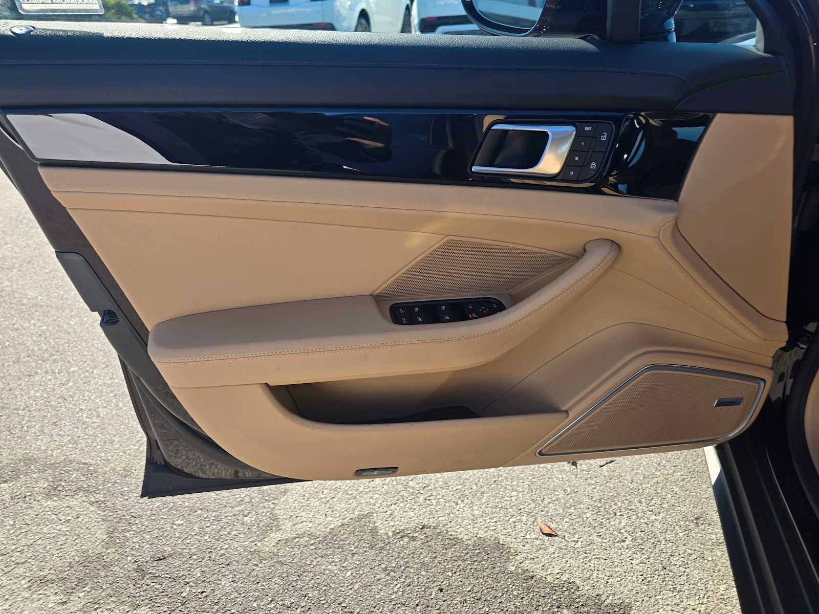 2023 Porsche Panamera 4