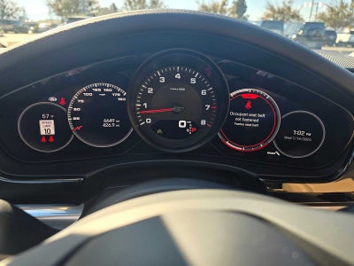 2023 Porsche Panamera 4