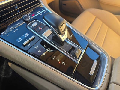2023 Porsche Panamera 4