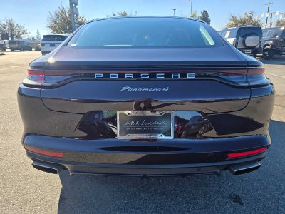2023 Porsche Panamera 4