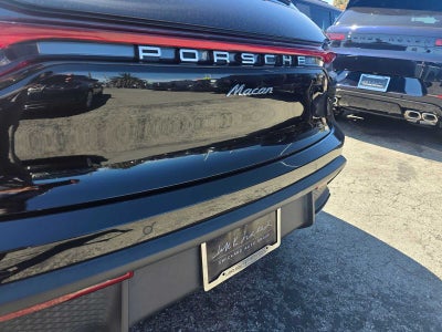 2024 Porsche Macan AWD