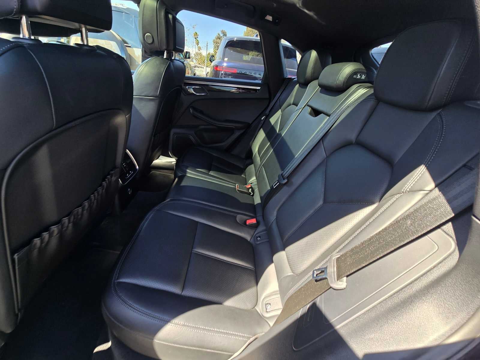 2024 Porsche Macan AWD