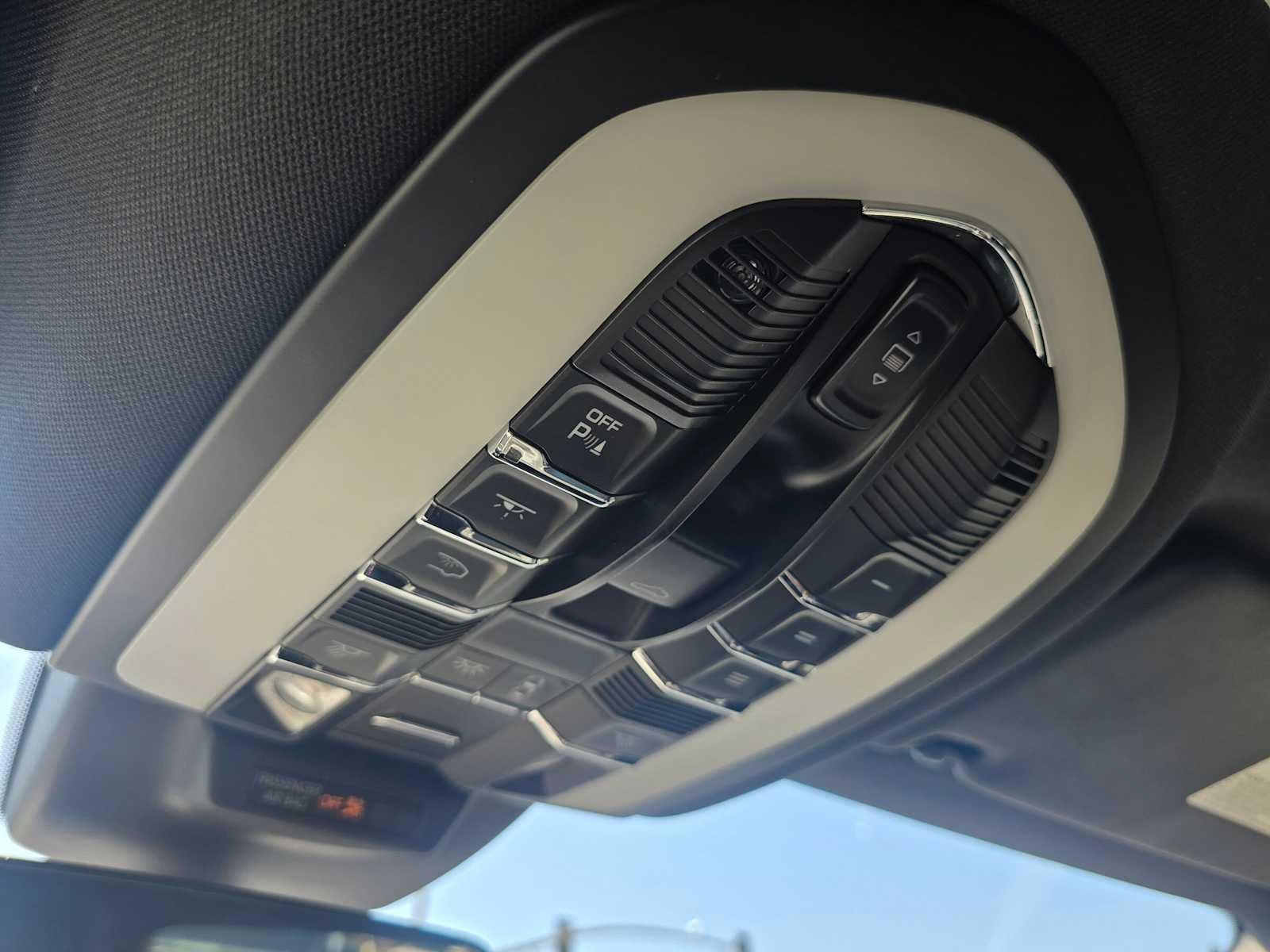 2024 Porsche Macan AWD
