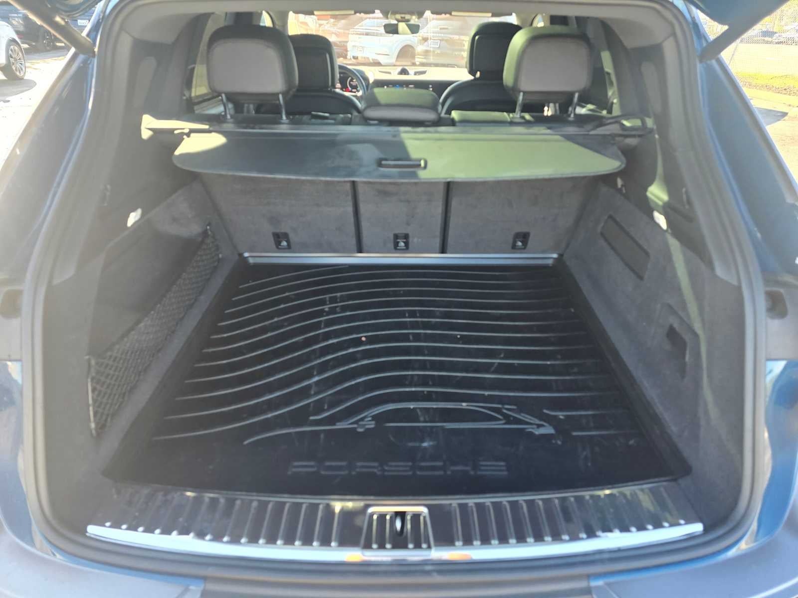 2024 Porsche Cayenne AWD