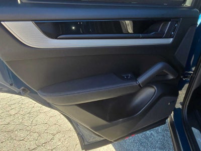 2024 Porsche Cayenne AWD