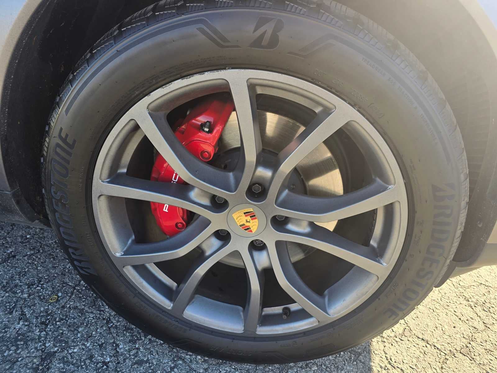 2024 Porsche Cayenne AWD