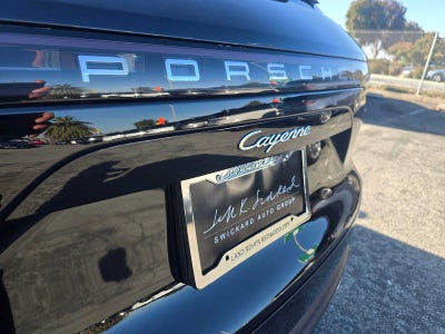 2023 Porsche Cayenne Platinum Edition