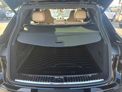 2023 Porsche Cayenne Platinum Edition