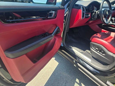 2022 Porsche Cayenne AWD