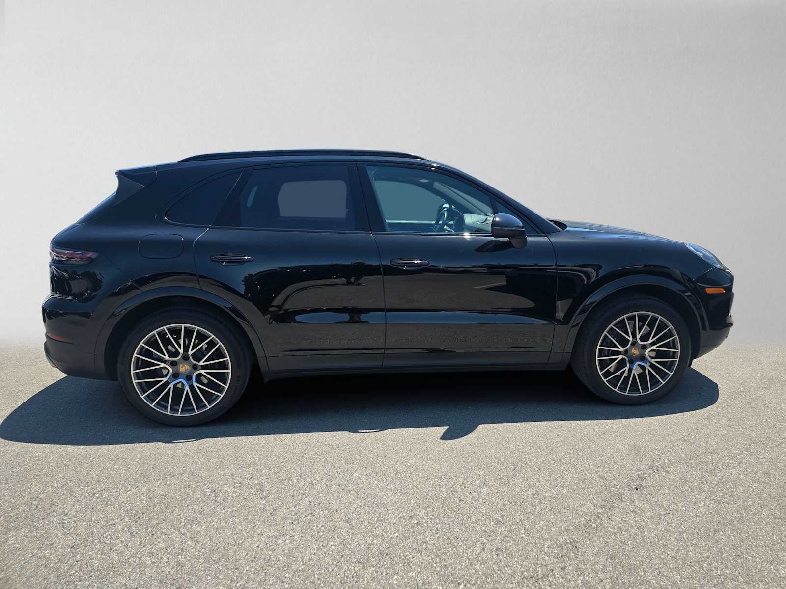 2022 Porsche Cayenne AWD