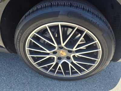 2022 Porsche Cayenne AWD