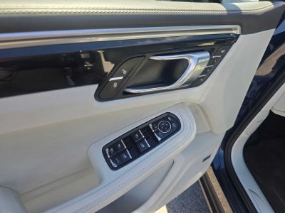 2018 Porsche Macan S