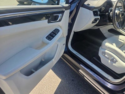 2018 Porsche Macan S