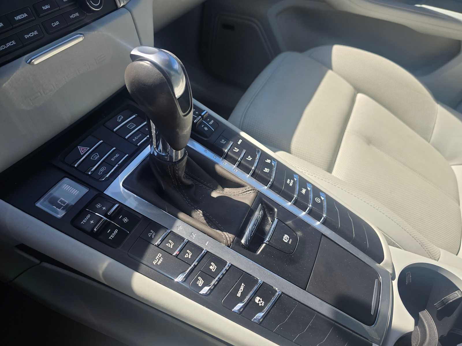 2018 Porsche Macan S