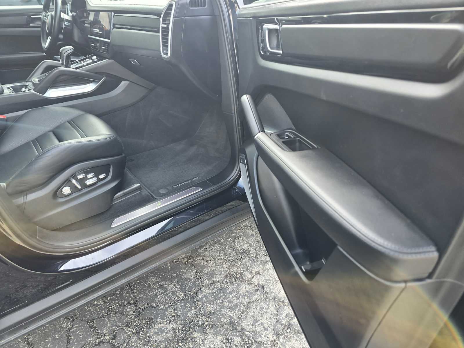 2021 Porsche Cayenne Turbo S E-Hybrid