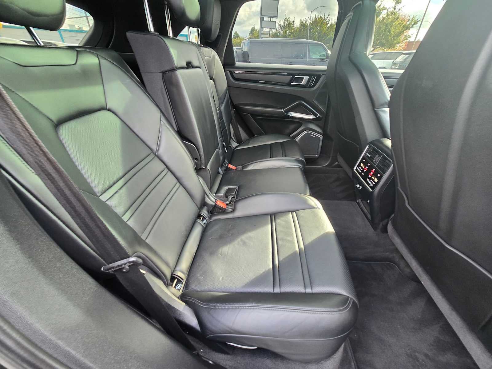 2021 Porsche Cayenne Turbo S E-Hybrid