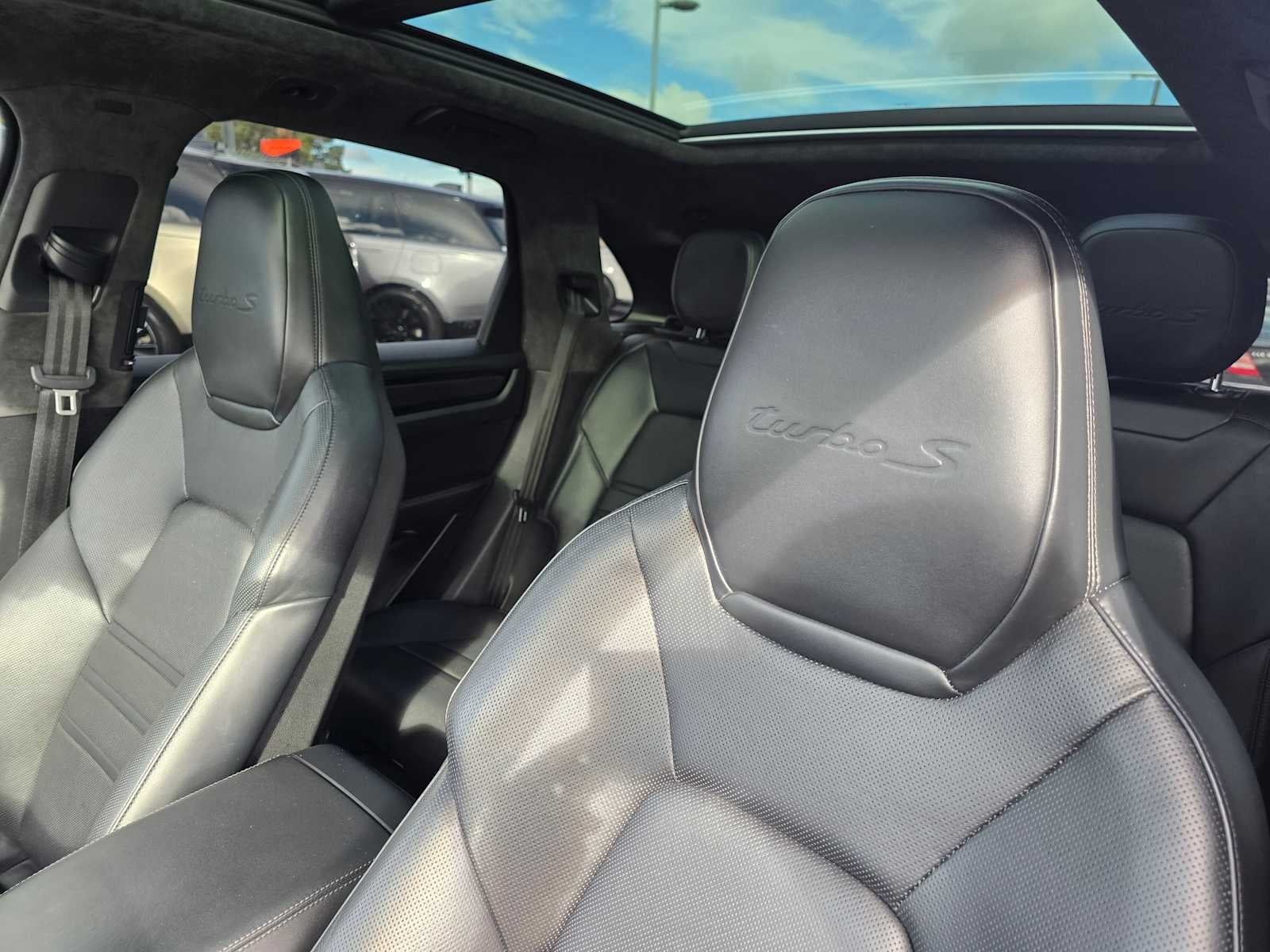 2021 Porsche Cayenne Turbo S E-Hybrid