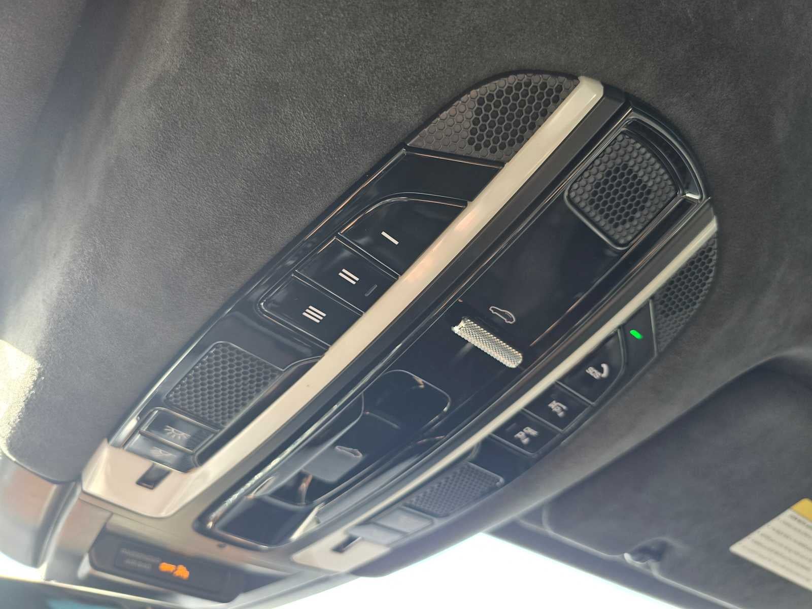 2021 Porsche Cayenne Turbo S E-Hybrid