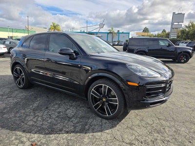 2021 Porsche Cayenne Turbo S E-Hybrid
