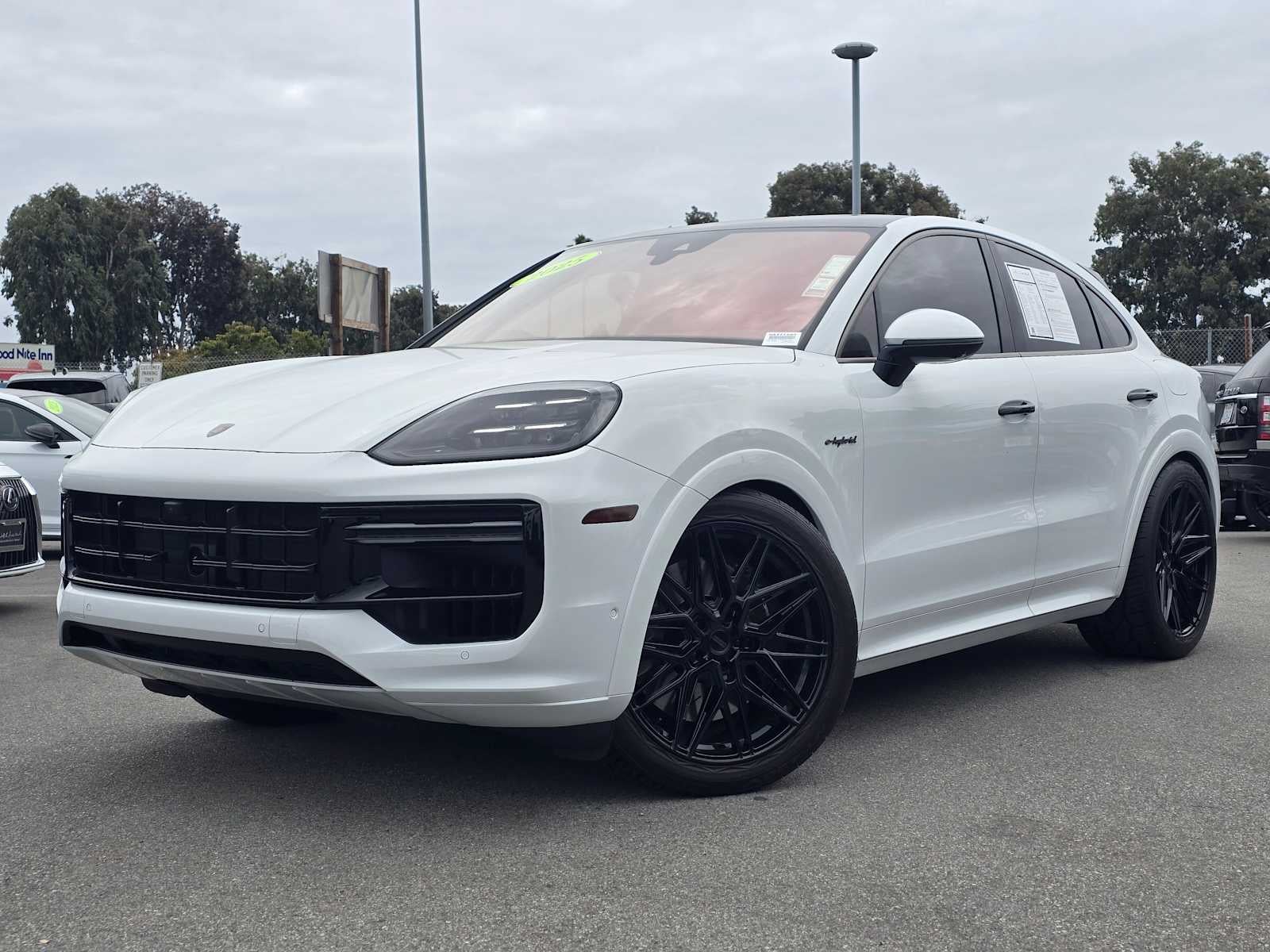 2025 Porsche Cayenne Turbo E-Hybrid