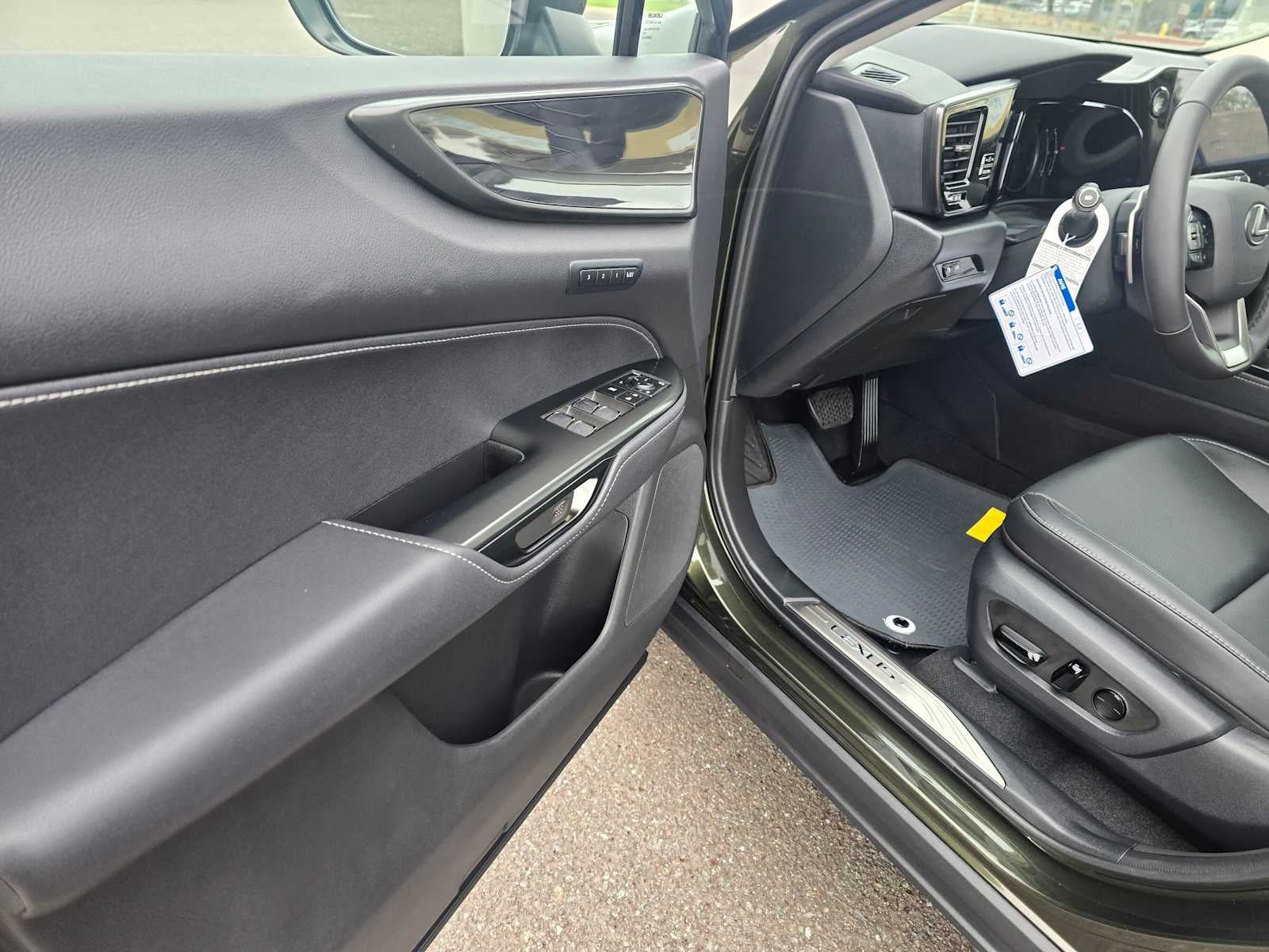2026 Lexus NX 350 PREMIUM