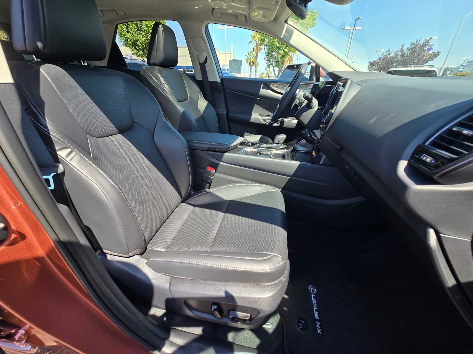 2026 Lexus NX 350h Premium