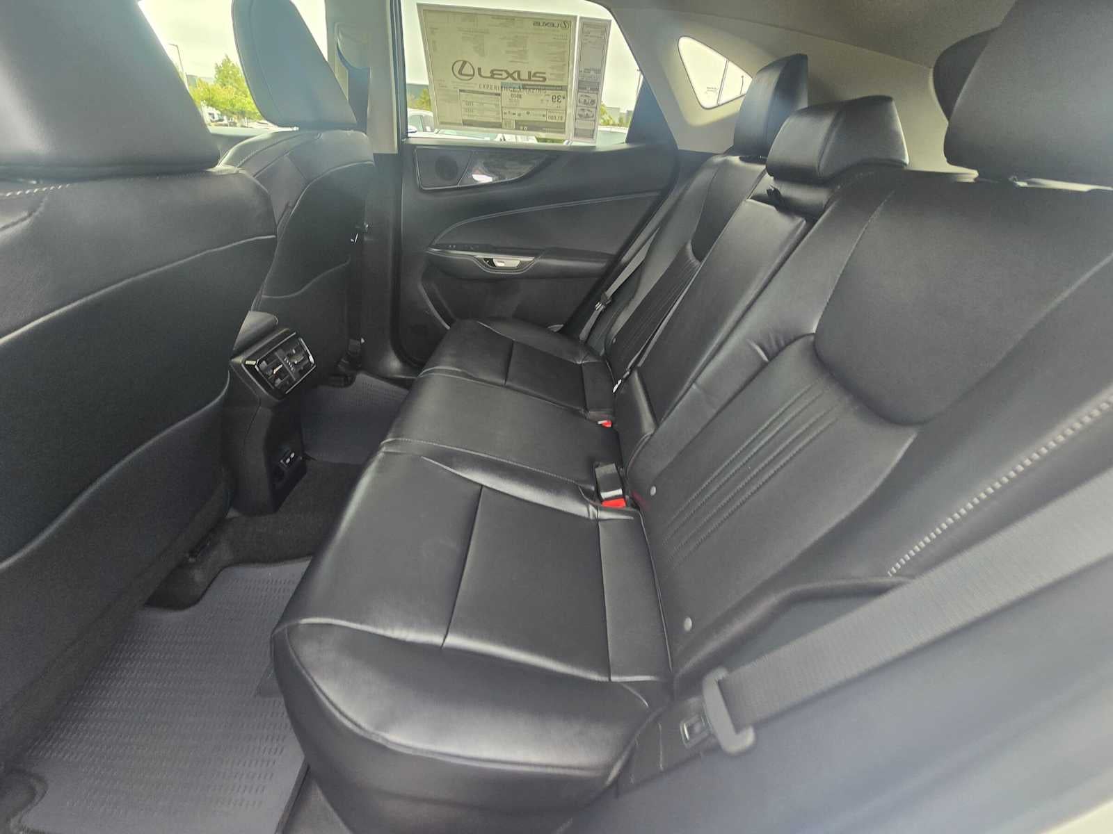 2026 Lexus NX 350h PREMIUM
